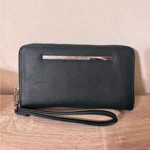 Steve Madden Black Textured Wristlet